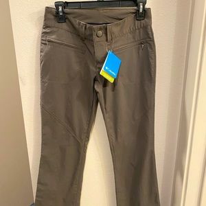 Women’s columbia hiking/camping pants